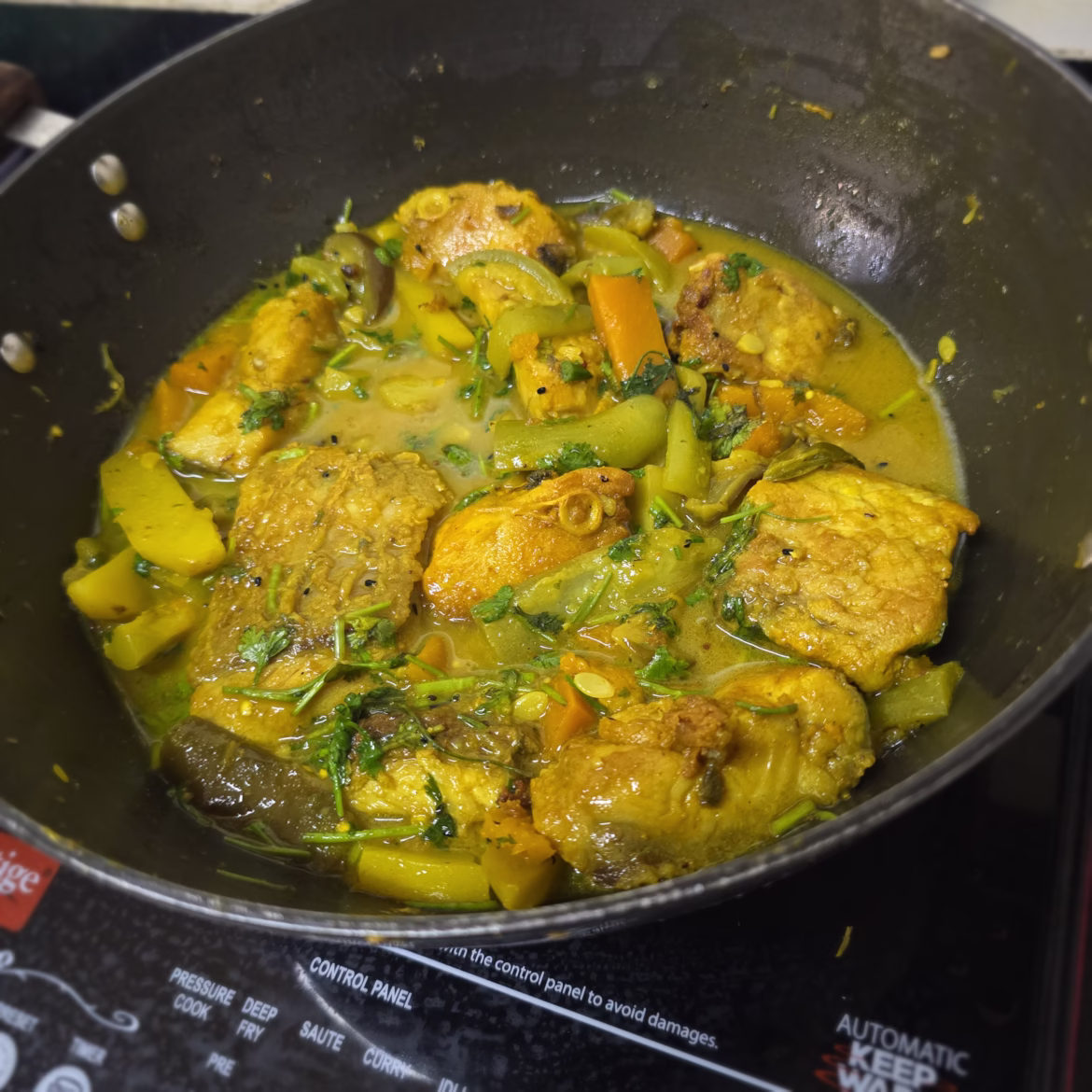 Paanchmeshali Fish Curry